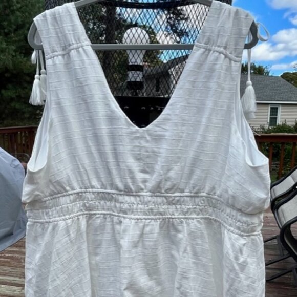 Torrid Window Pane V-Neck Sleeveless Tank White Tassel Lined Sz Plus 3 3X 22-24 - Picture 7 of 11